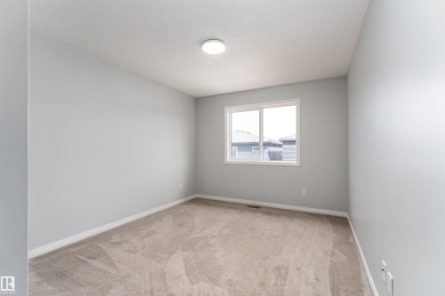 6484 King Wynd Sw, Edmonton, AB - Indoor Photo Showing Other Room