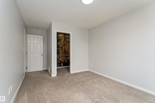6484 King Wynd Sw, Edmonton, AB - Indoor Photo Showing Other Room