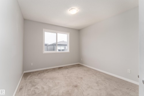 6484 King Wynd Sw, Edmonton, AB - Indoor Photo Showing Other Room