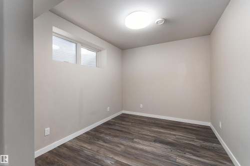 6484 King Wynd Sw, Edmonton, AB - Indoor Photo Showing Other Room
