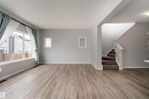 6484 King Wynd Sw, Edmonton, AB - Indoor Photo Showing Other Room