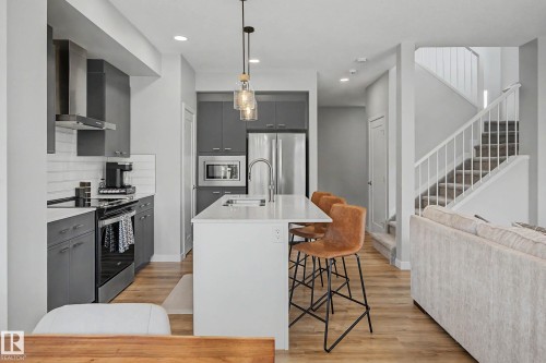 97 Garneau Gate, Spruce Grove, AB - Indoor Photo Showing Kitchen