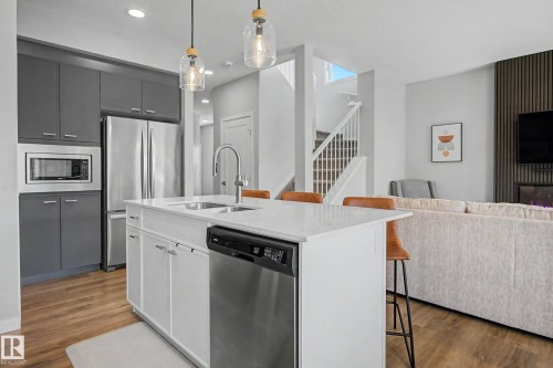 97 Garneau Gate, Spruce Grove, AB - Indoor Photo Showing Kitchen With Double Sink With Upgraded Kitchen