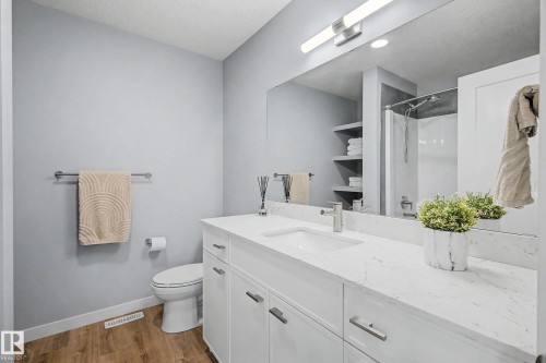 97 Garneau Gate, Spruce Grove, AB - Indoor Photo Showing Bathroom