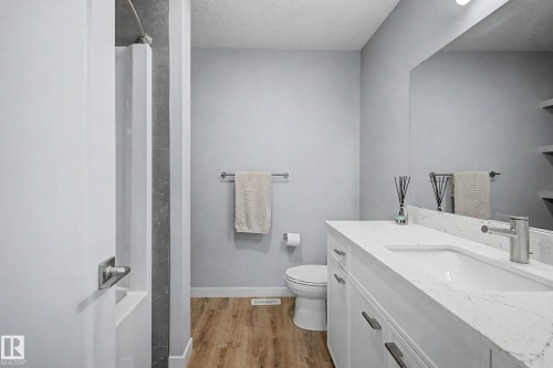97 Garneau Gate, Spruce Grove, AB - Indoor Photo Showing Bathroom