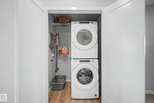97 Garneau Gate, Spruce Grove, AB - Indoor Photo Showing Laundry Room