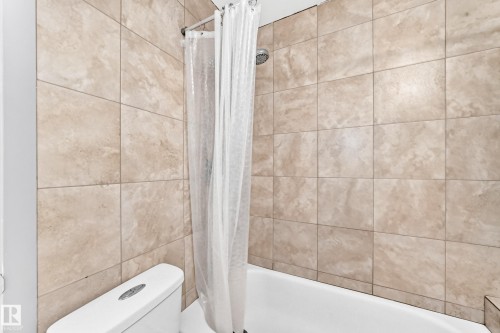 12253 94 Street Nw, Edmonton, AB - Indoor Photo Showing Bathroom