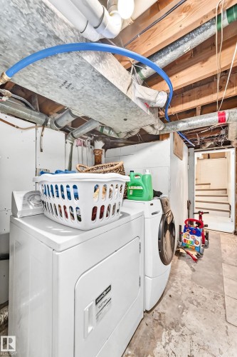 12253 94 Street Nw, Edmonton, AB - Indoor Photo Showing Laundry Room
