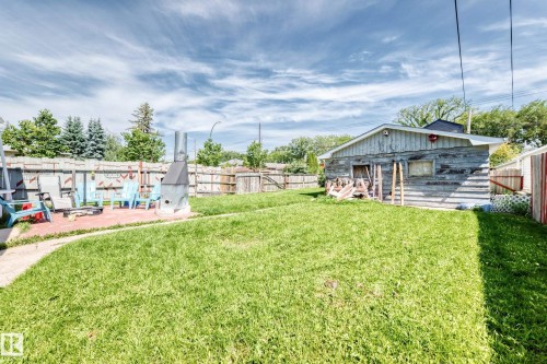 12253 94 Street Nw, Edmonton, AB - Outdoor