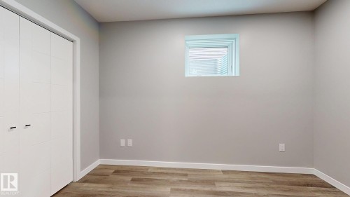 223 Hawks Ridge Boulevard Nw, Edmonton, AB - Indoor Photo Showing Other Room
