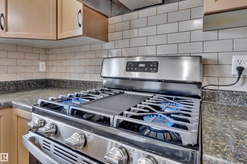 #23 5102 30 Av, Beaumont, AB - Indoor Photo Showing Kitchen