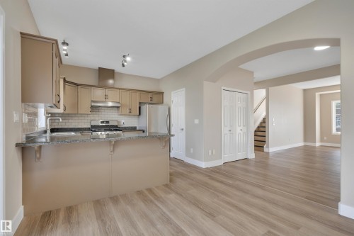 #23 5102 30 Av, Beaumont, AB - Indoor Photo Showing Kitchen With Double Sink