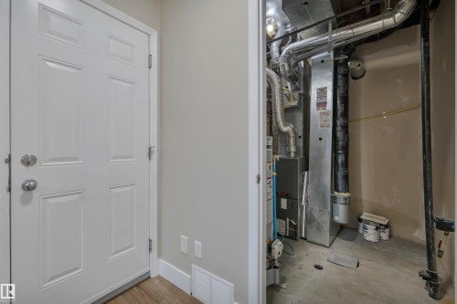 #23 5102 30 Av, Beaumont, AB - Indoor Photo Showing Other Room