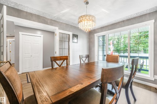 2 Kirkwood Drive, St. Albert, AB - Indoor Photo Showing Dining Room