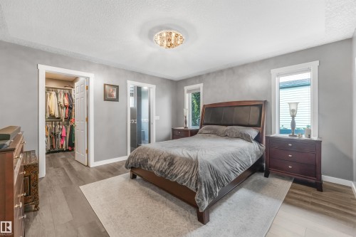2 Kirkwood Drive, St. Albert, AB - Indoor Photo Showing Bedroom