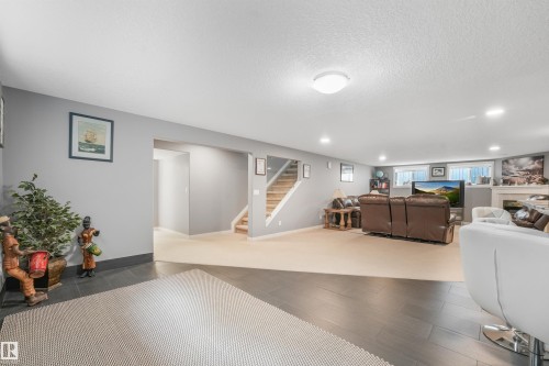 2 Kirkwood Drive, St. Albert, AB - Indoor