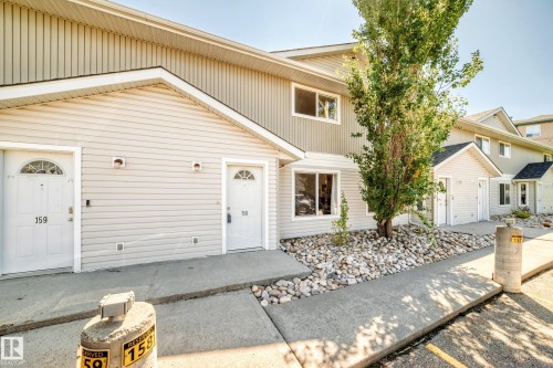 #158 180 Bridgeport Bv, Leduc, AB - Outdoor