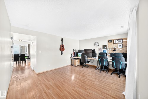 #158 180 Bridgeport Bv, Leduc, AB - Indoor Photo Showing Office