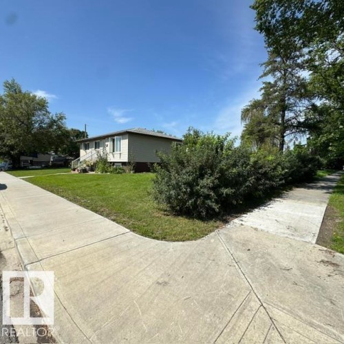 11404 127 Avenue Nw, Edmonton, AB - Outdoor
