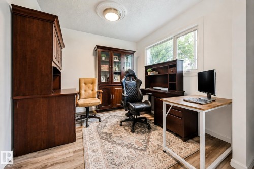 11404 127 Avenue Nw, Edmonton, AB - Indoor Photo Showing Office