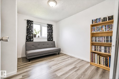 11404 127 Avenue Nw, Edmonton, AB - Indoor