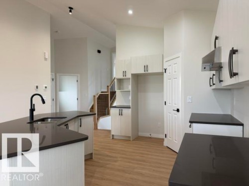 4215 55 Avenue, Lamont, AB - Indoor Photo Showing Kitchen