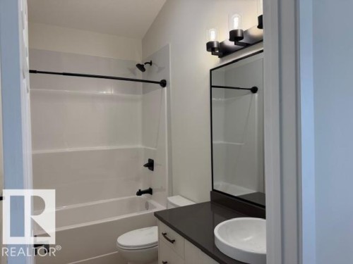 4215 55 Avenue, Lamont, AB - Indoor Photo Showing Bathroom