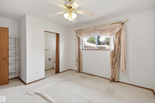 11548 41 Avenue Nw, Edmonton, AB - Indoor Photo Showing Other Room