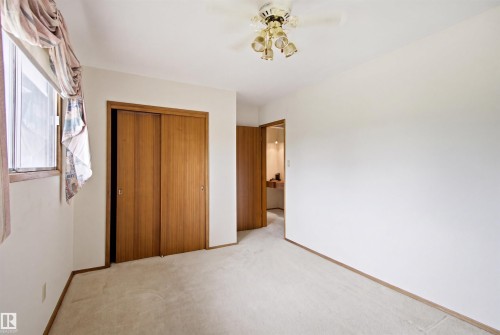 11548 41 Avenue Nw, Edmonton, AB - Indoor Photo Showing Other Room