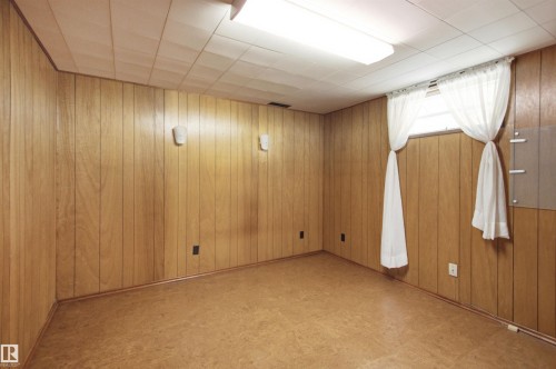11548 41 Avenue Nw, Edmonton, AB - Indoor