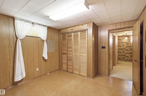 11548 41 Avenue Nw, Edmonton, AB - Indoor Photo Showing Other Room