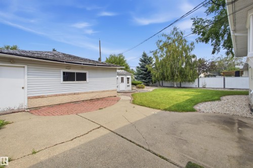 11548 41 Avenue Nw, Edmonton, AB - Outdoor