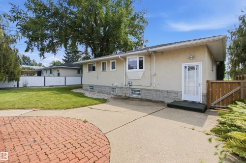 11548 41 Avenue Nw, Edmonton, AB - Outdoor