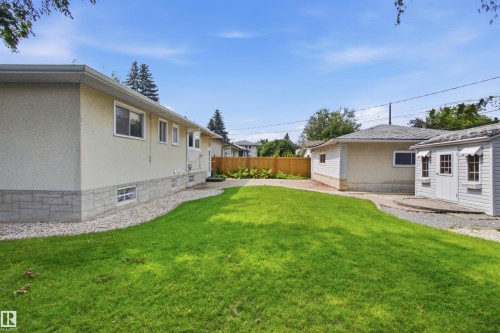 11548 41 Avenue Nw, Edmonton, AB - Outdoor With Exterior
