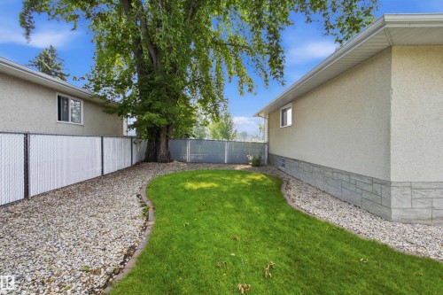 11548 41 Avenue Nw, Edmonton, AB - Outdoor