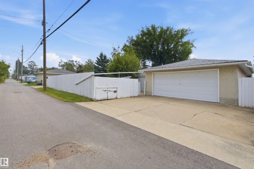 11548 41 Avenue Nw, Edmonton, AB - Outdoor
