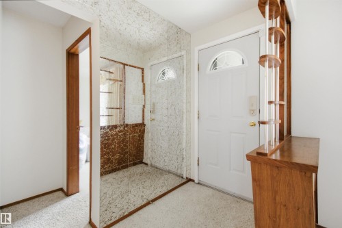11548 41 Avenue Nw, Edmonton, AB - Indoor Photo Showing Other Room