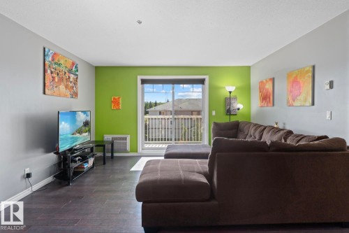#3308 901 16 St, Cold Lake, AB - Indoor Photo Showing Living Room
