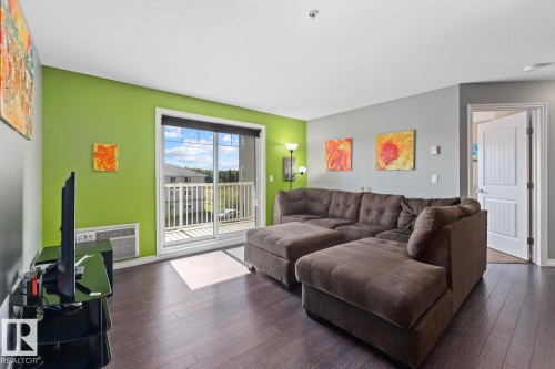 #3308 901 16 St, Cold Lake, AB - Indoor Photo Showing Living Room