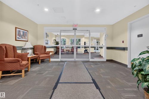 #112 78 Mckenney Av, St. Albert, AB - Indoor