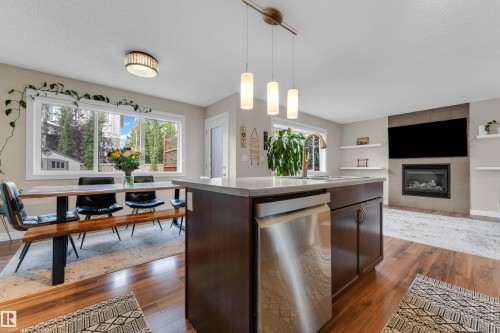 6945 Evans Wynd Nw, Edmonton, AB - Indoor With Fireplace