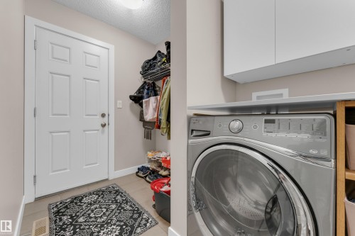 6945 Evans Wynd Nw, Edmonton, AB - Indoor Photo Showing Laundry Room
