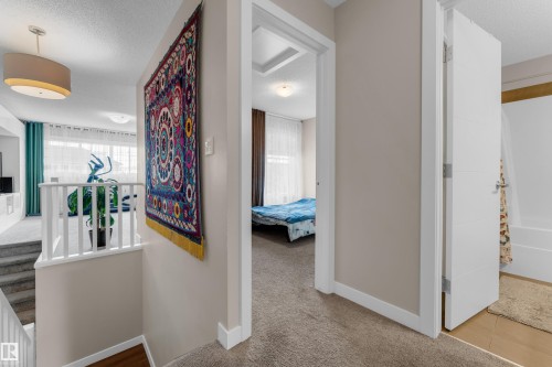 6945 Evans Wynd Nw, Edmonton, AB - Indoor Photo Showing Other Room