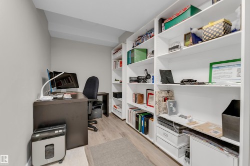 6945 Evans Wynd Nw, Edmonton, AB - Indoor