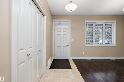 Entrance foyer - 11203 72 Avenue Nw, Edmonton, AB - Indoor Photo Showing Other Room