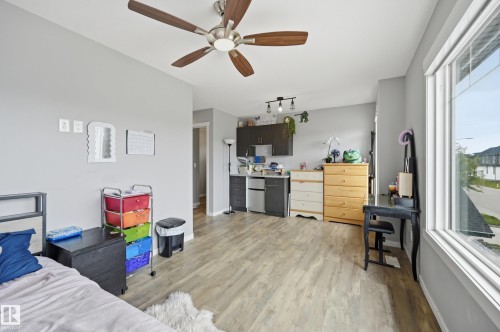 22135 96 Avenue Nw, Edmonton, AB - Indoor