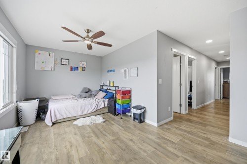 22135 96 Avenue Nw, Edmonton, AB - Indoor Photo Showing Bedroom