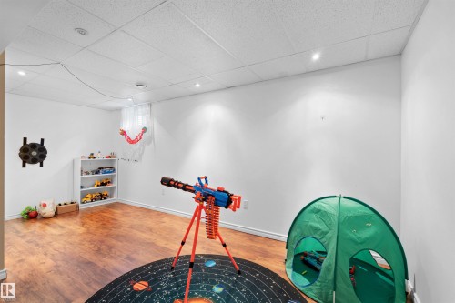 Recessed lighting, wood-finish flooring, drop ceiling, white walls - 2730 105 Street Nw, Edmonton, AB - Indoor