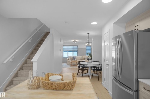 5139 River'S Edge Way Nw, Edmonton, AB - Indoor