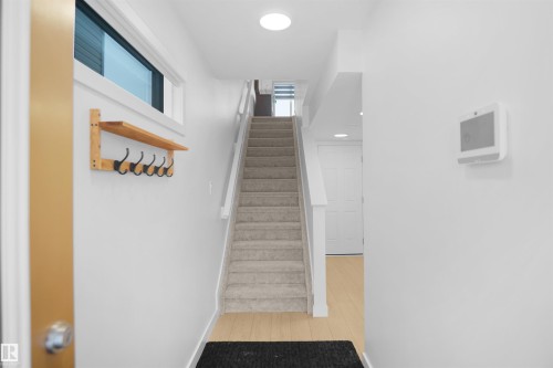 5139 River'S Edge Way Nw, Edmonton, AB - Indoor Photo Showing Other Room